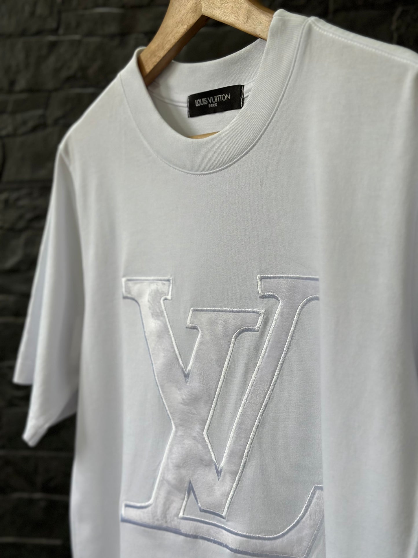 Camiseta premium LV
