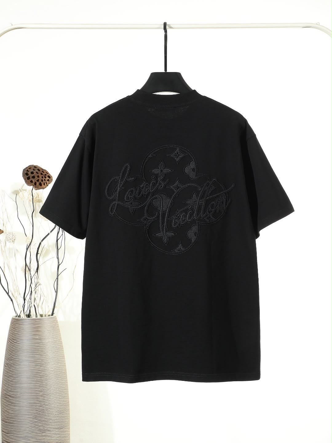 Camiseta premium  LV